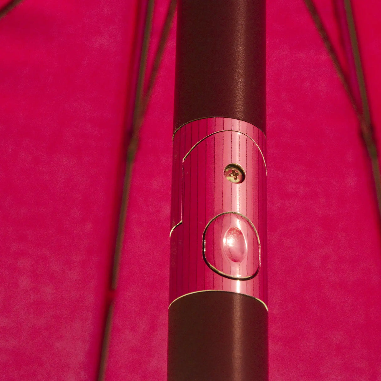 Outsunny 2.5m Shanghai Garden Parasol Umbrella with Crank & Tilt, Adjustable Outdoor Sun Shade, Red