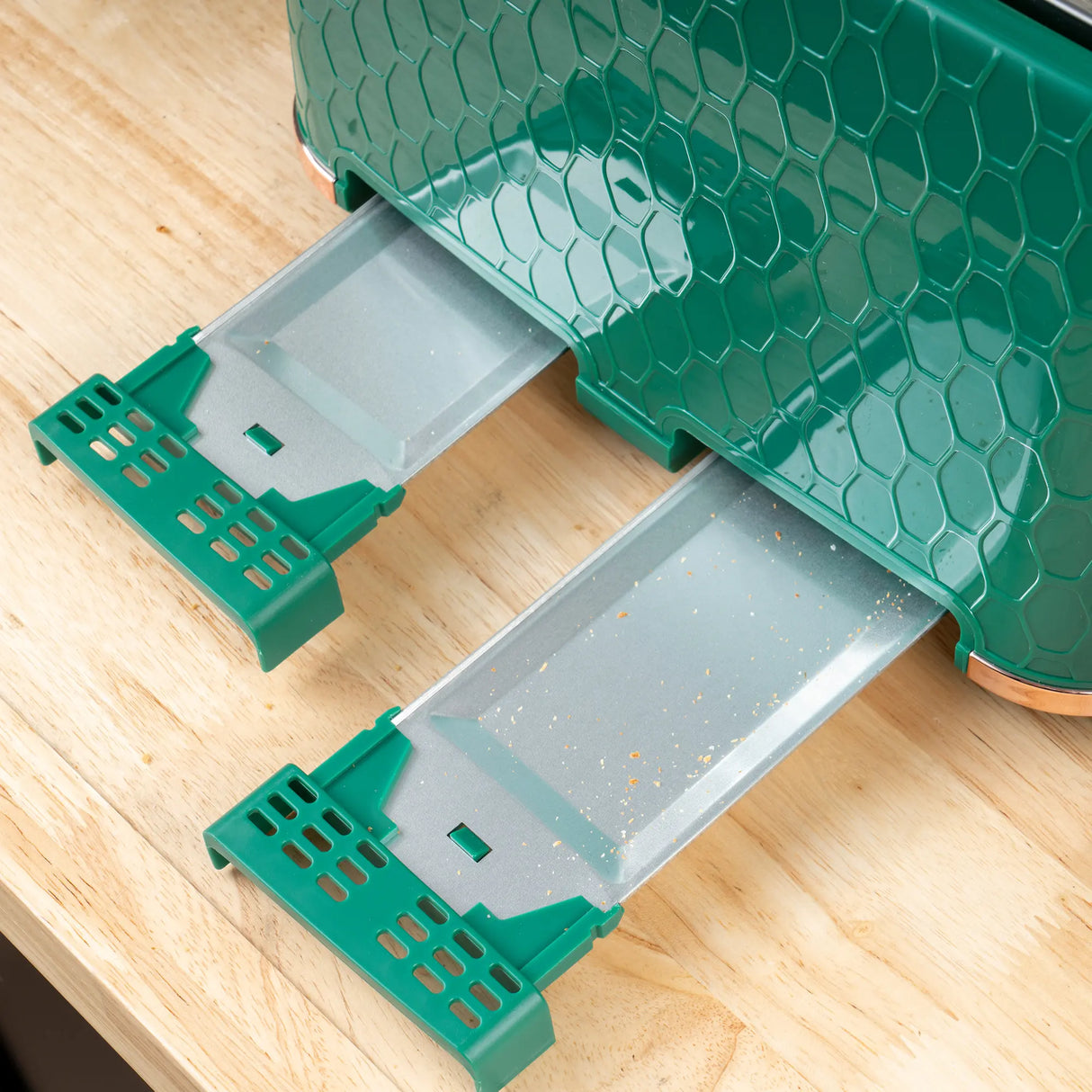 HOMCOM Kettle and Toaster Set, 1.7L 3000W Fast Boil Jug Kettle with Auto Shut Off, 4 Slice Toaster with 7 Level Browning Controls & Crumb Tray, UK Otter Thermostat, Green