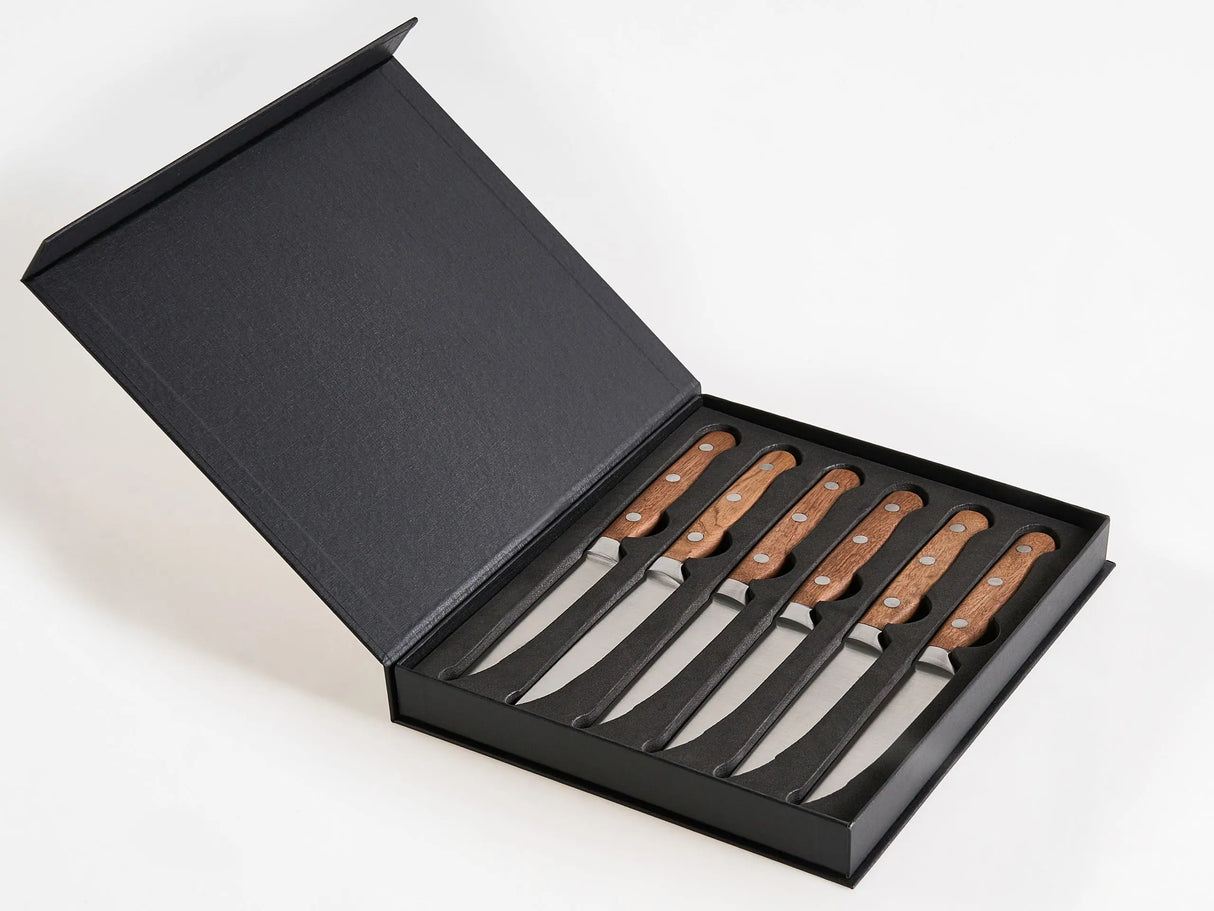 Steak Knife Set Brown Stainless Steel 6 Pieces with Elegant Box Meat Knives Serrated Blade Traditional Design Beliani