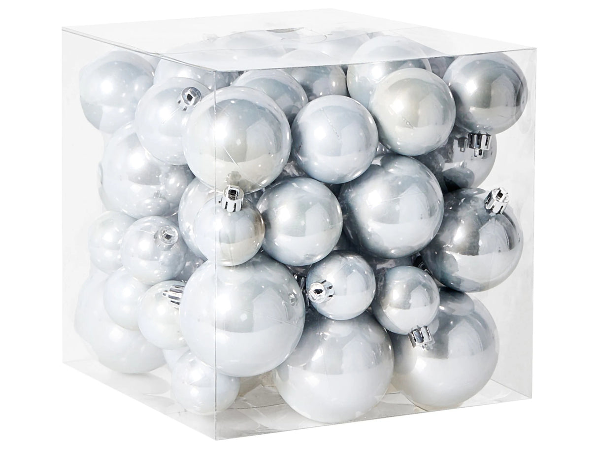 Set of 60 Christmas Baubles Silver Plastic Hanging Decor Traditional Style Christmas Balls Holiday Tree Beliani