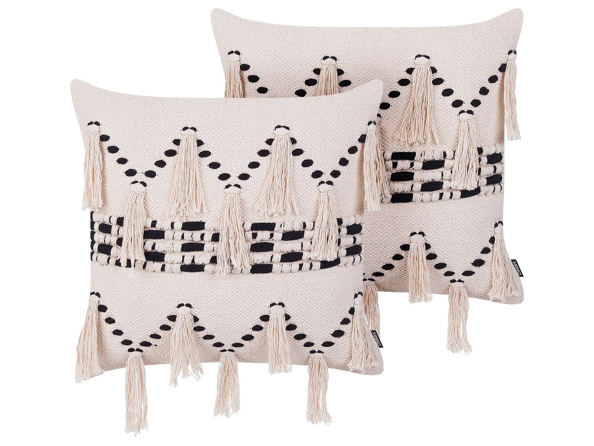 Set of 2 Decorative Cushions Beige Cotton 45 x 45 cm With Tassels Boho Decor Beliani