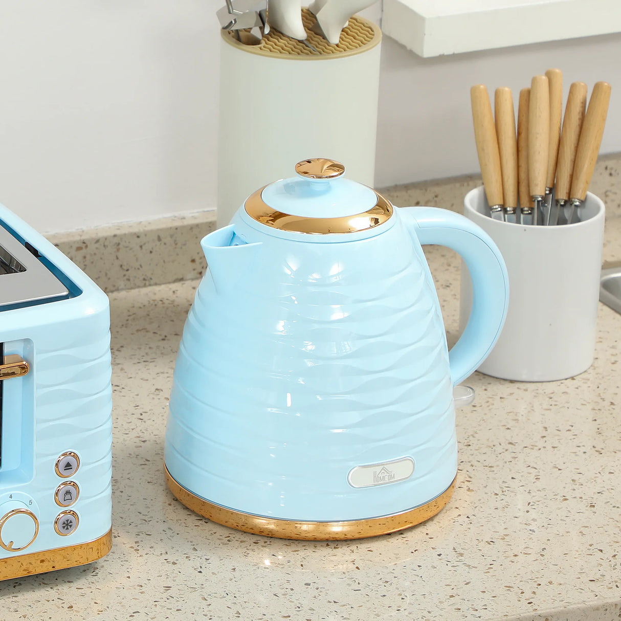 HOMCOM 3000W 1.7L Kettle & 4 Slice Toaster, Kettle and Toaster Set with 7 Browning Controls and Crumb Tray, Light Blue