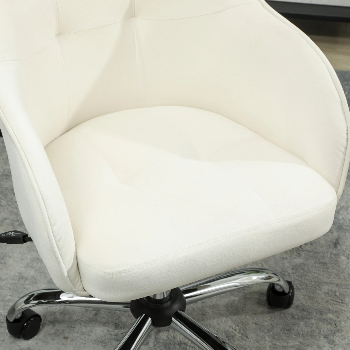 HOMCOM 46-56 cm Velvet-feel Office Chair - Cream