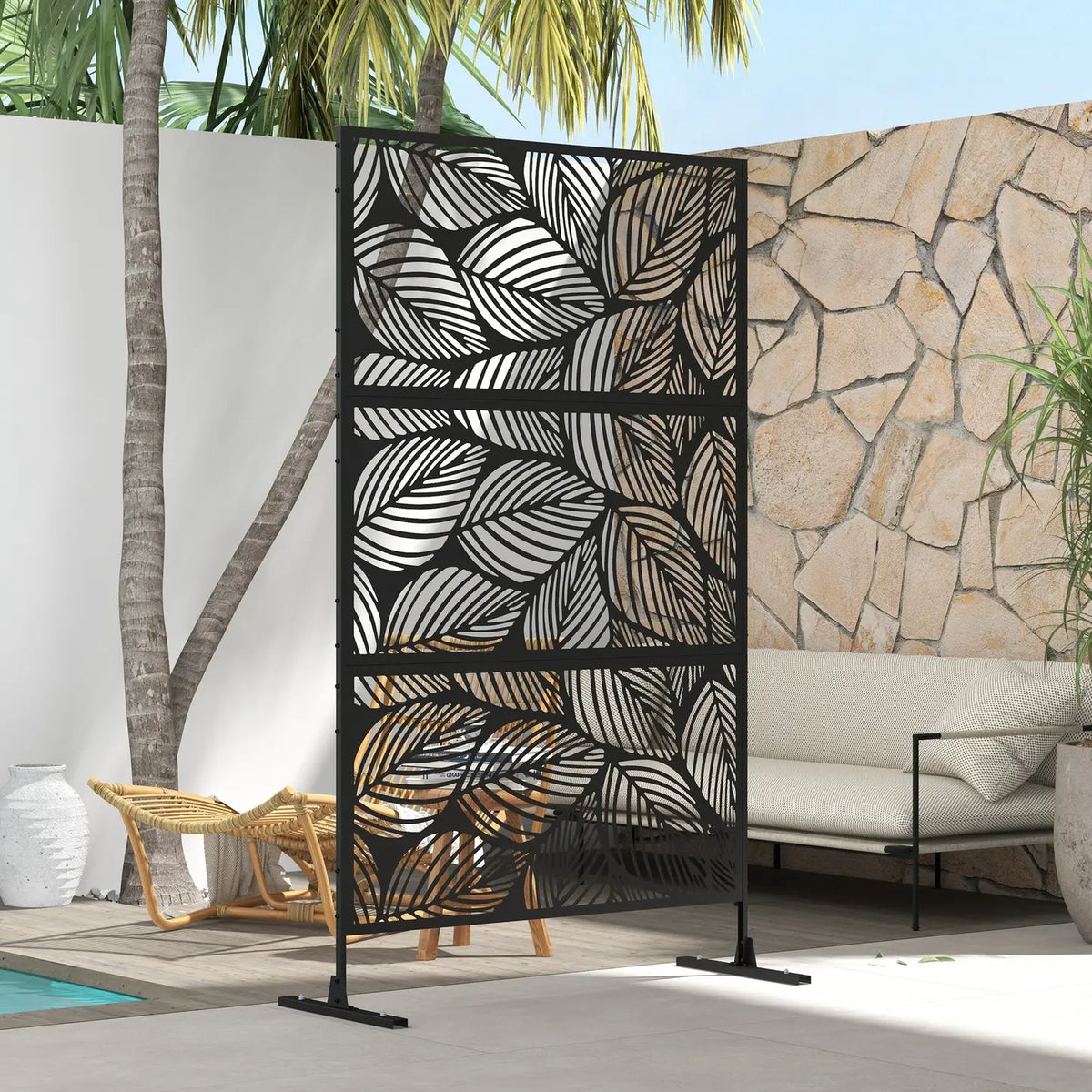 Outsunny Metal Decorative Privacy Screen Outdoor Divider, Black Leaf