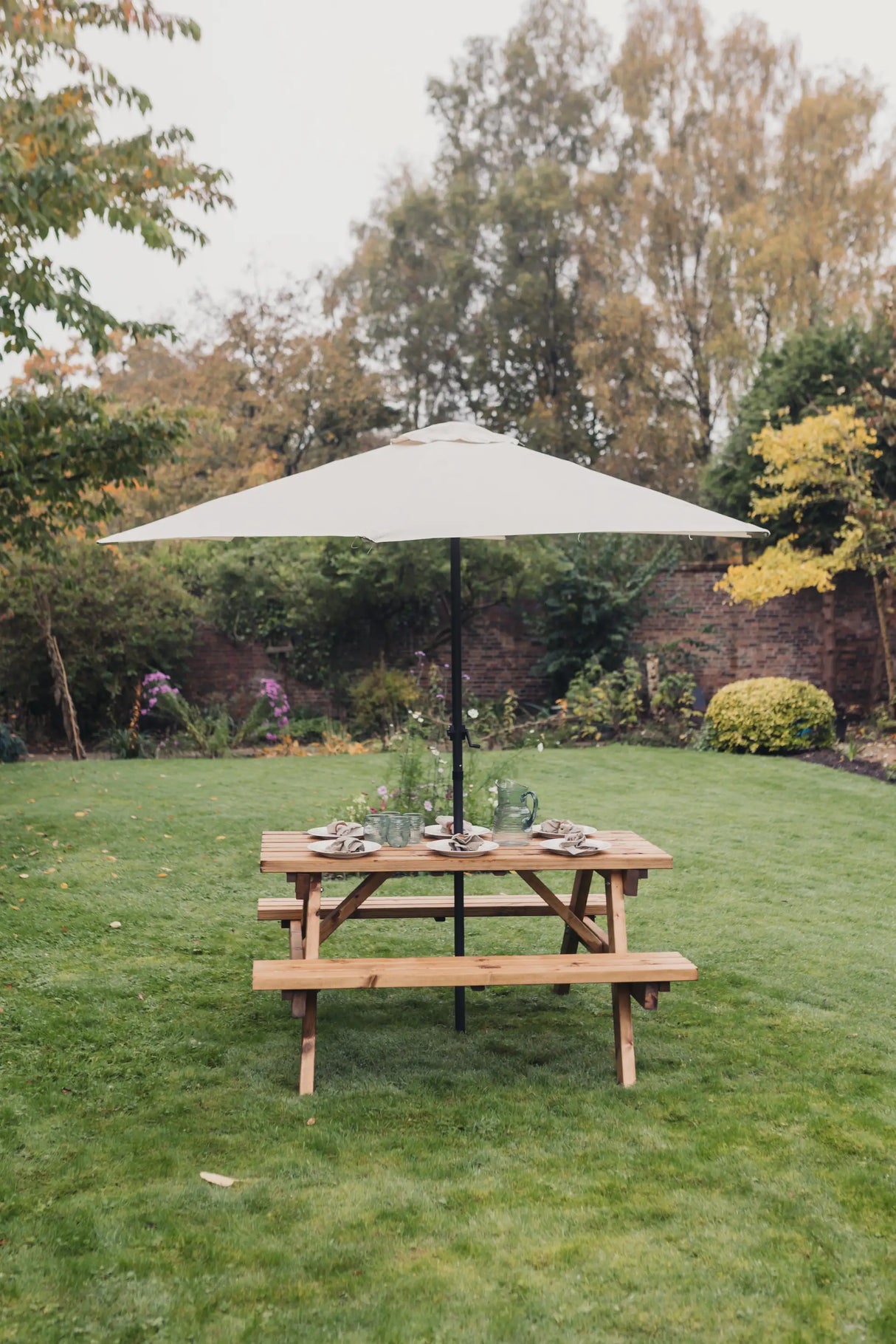 VALLEY DELUXE PICNIC TABLE 180CM LENGTH