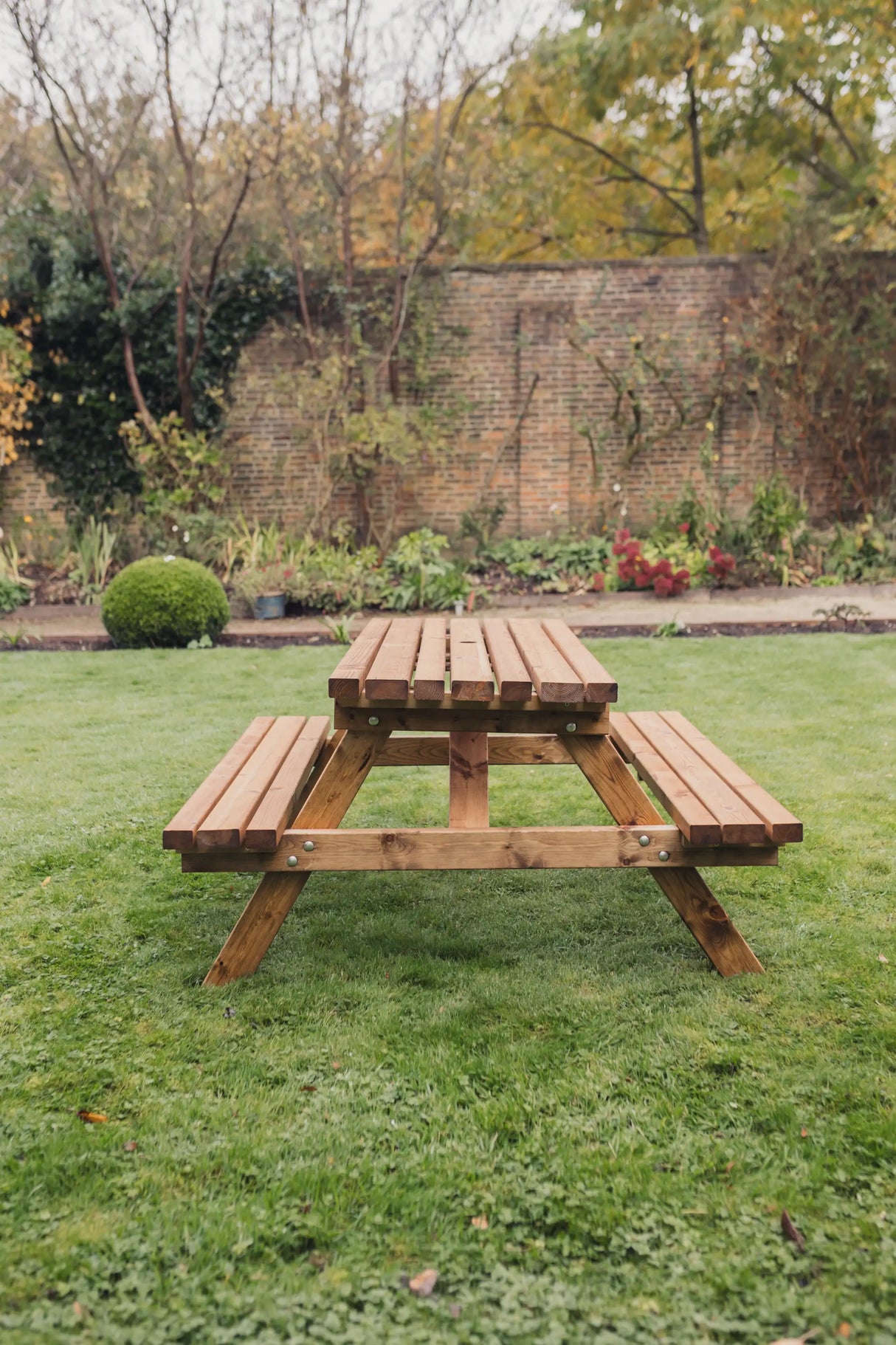 VALLEY DELUXE PICNIC TABLE 180CM LENGTH