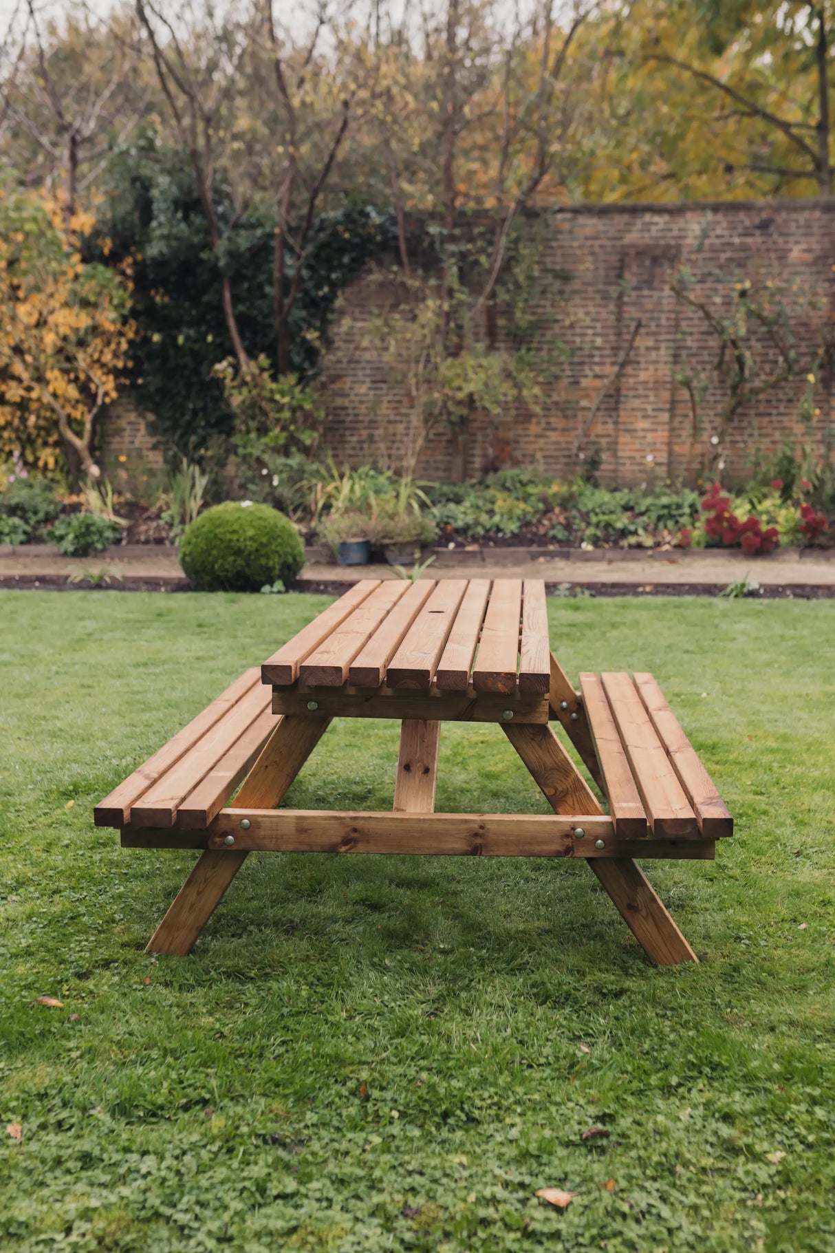 VALLEY DELUXE PICNIC TABLE 180CM LENGTH