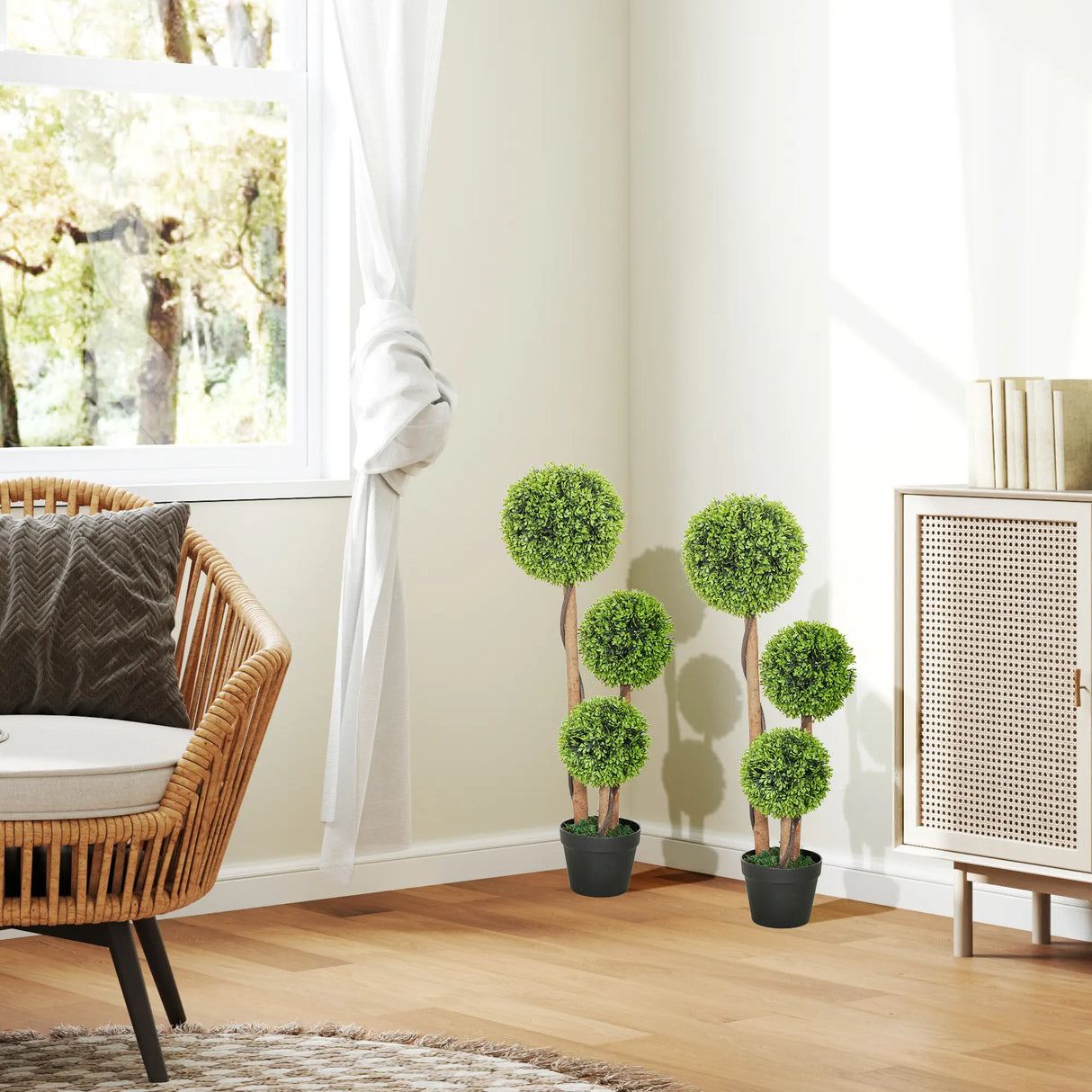 HOMCOM Decorative Artificial Trees Boxwood Ball Topiary Trees Set of 2 in Pot, Fake Plants for Home Indoor Outdoor Decor