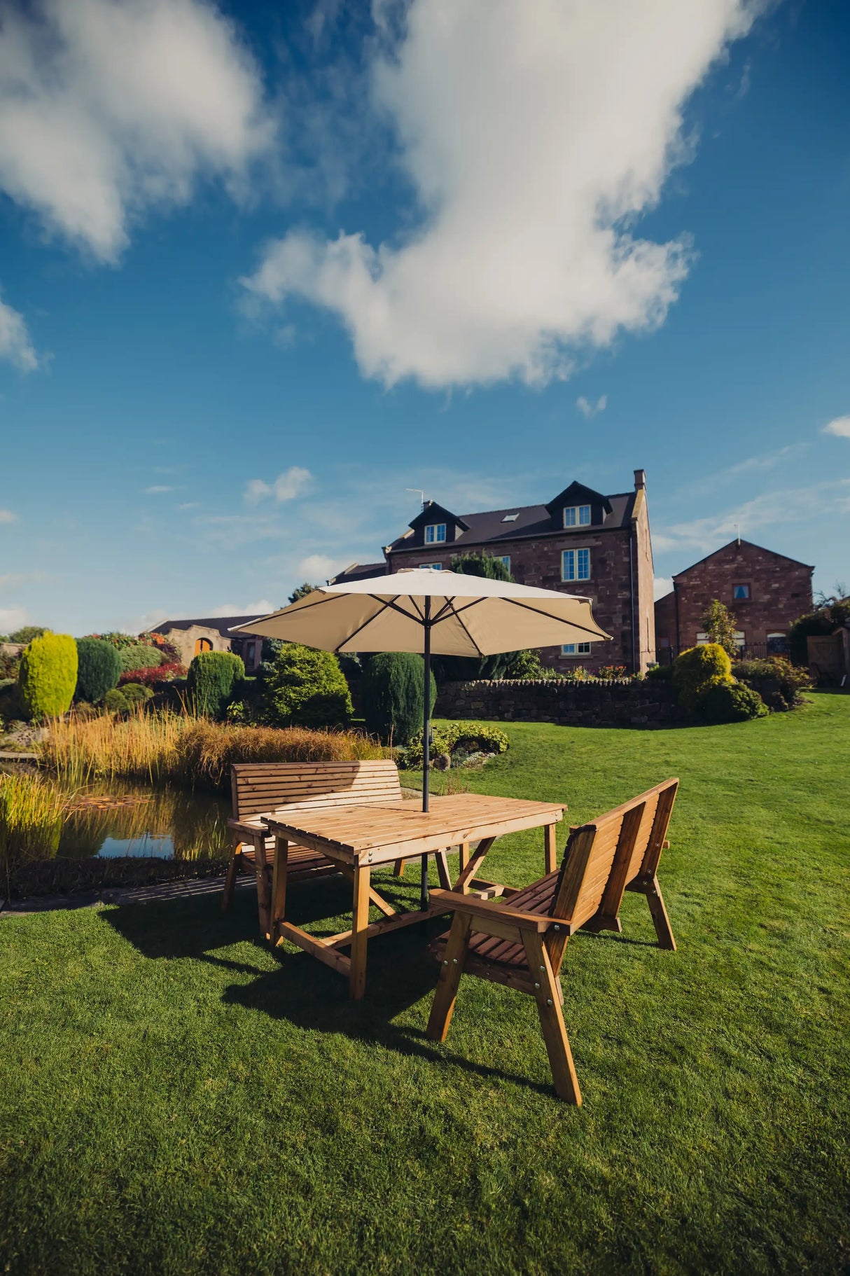 VALLEY 4 SEAT SET 2X2B 1795 TABLE