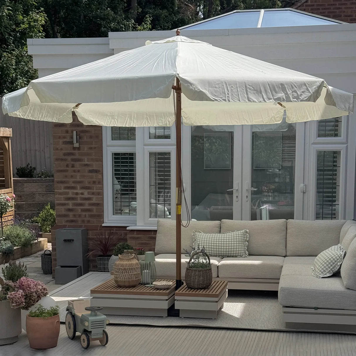 Outsunny 3.3m Elegant Wooden Parasol - Cream