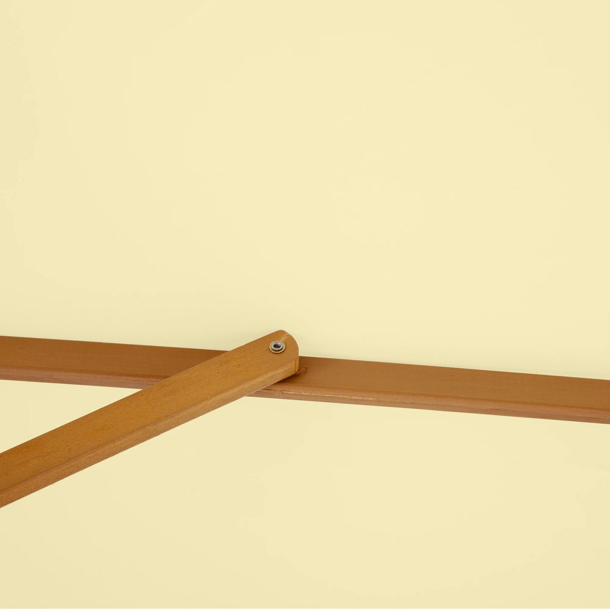 Outsunny 2.5m Wood Garden Parasol Sun Shade Patio Outdoor Wooden Umbrella Canopy, Table Market Umbrella with Vent, 38mm Pole, Rope Pulley Mechanism, Cream White