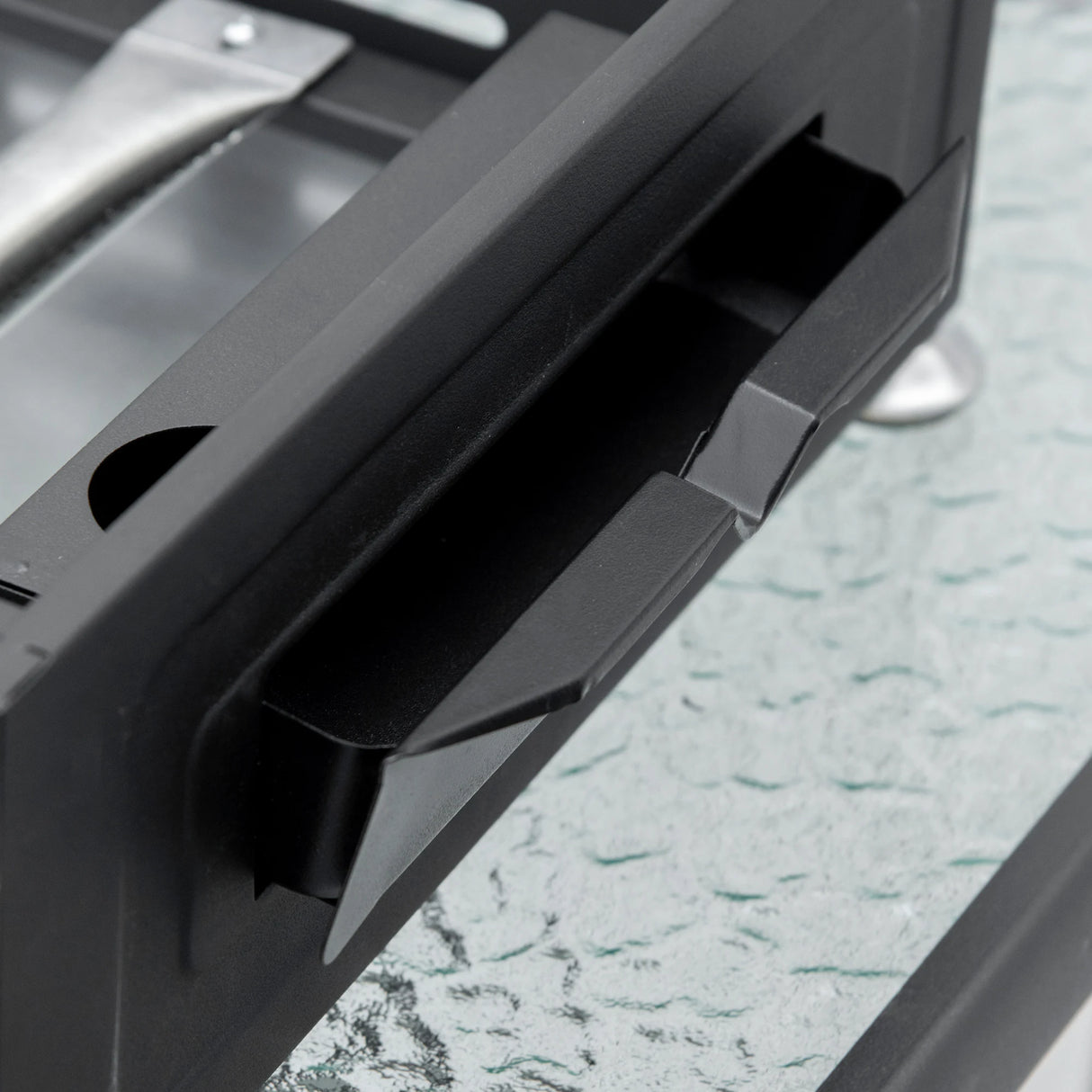 Outsunny Gas Plancha Barbecue Grill with 3 Stainless Steel Burner, 9kW, Portable Tabletop Gas BBQ with Non-Stick Griddle for Camping Picnic Garden Party Festival