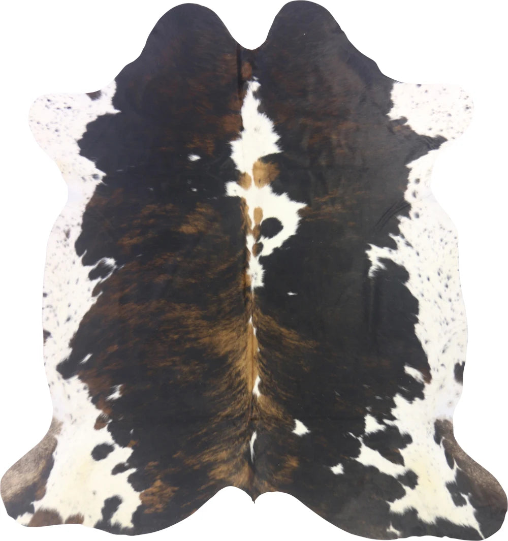 COWHIDE LARGE TRI 3.5-3.9M - 224cm  209cm