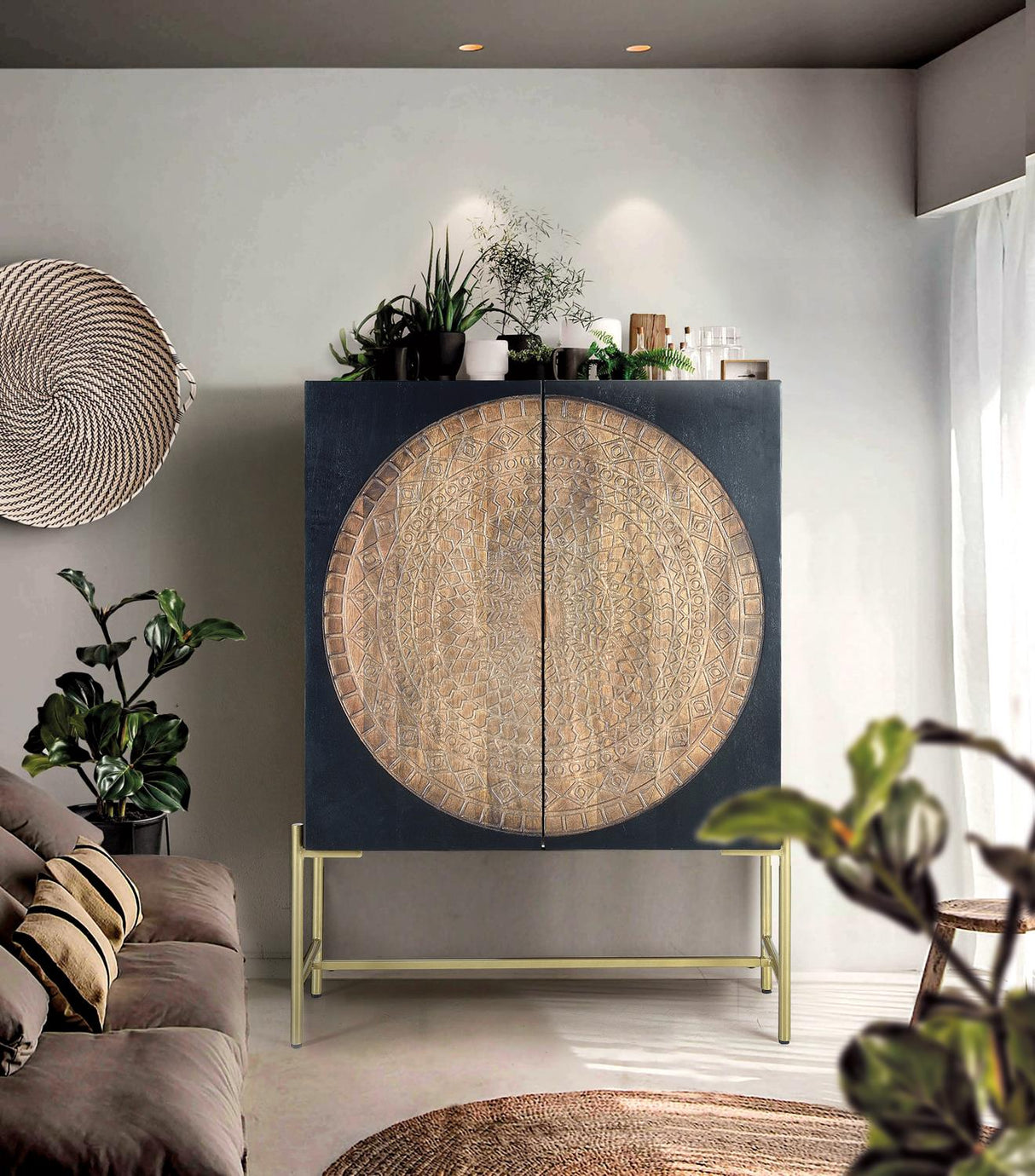 Giner and Colomer – 2-Door Display Cabinet In Mango Wood With Metal Base