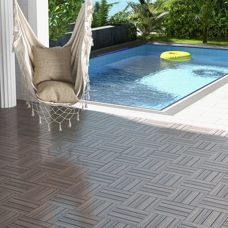 18 Pieces 12 x 12 Inch Interlocking Deck Tiles for 1.7m2 Total Splicing Area-Gray