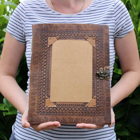 Huge Customisable Visitor Leather Book 10x13 (200 pages)