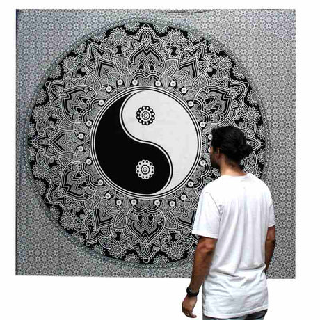 B&W Double Cotton Bedspread + Wall Hanging - Ying yang