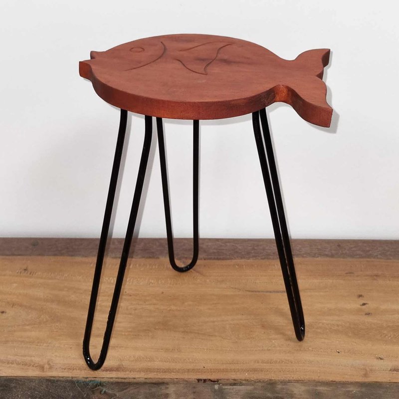 Albasia Wood Fish Stand - Terracotta