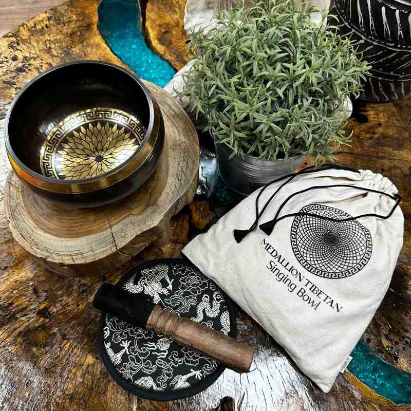 Hand Beaten & Engraved Singing Bowl Gift Set - 14cm - Round Medallions