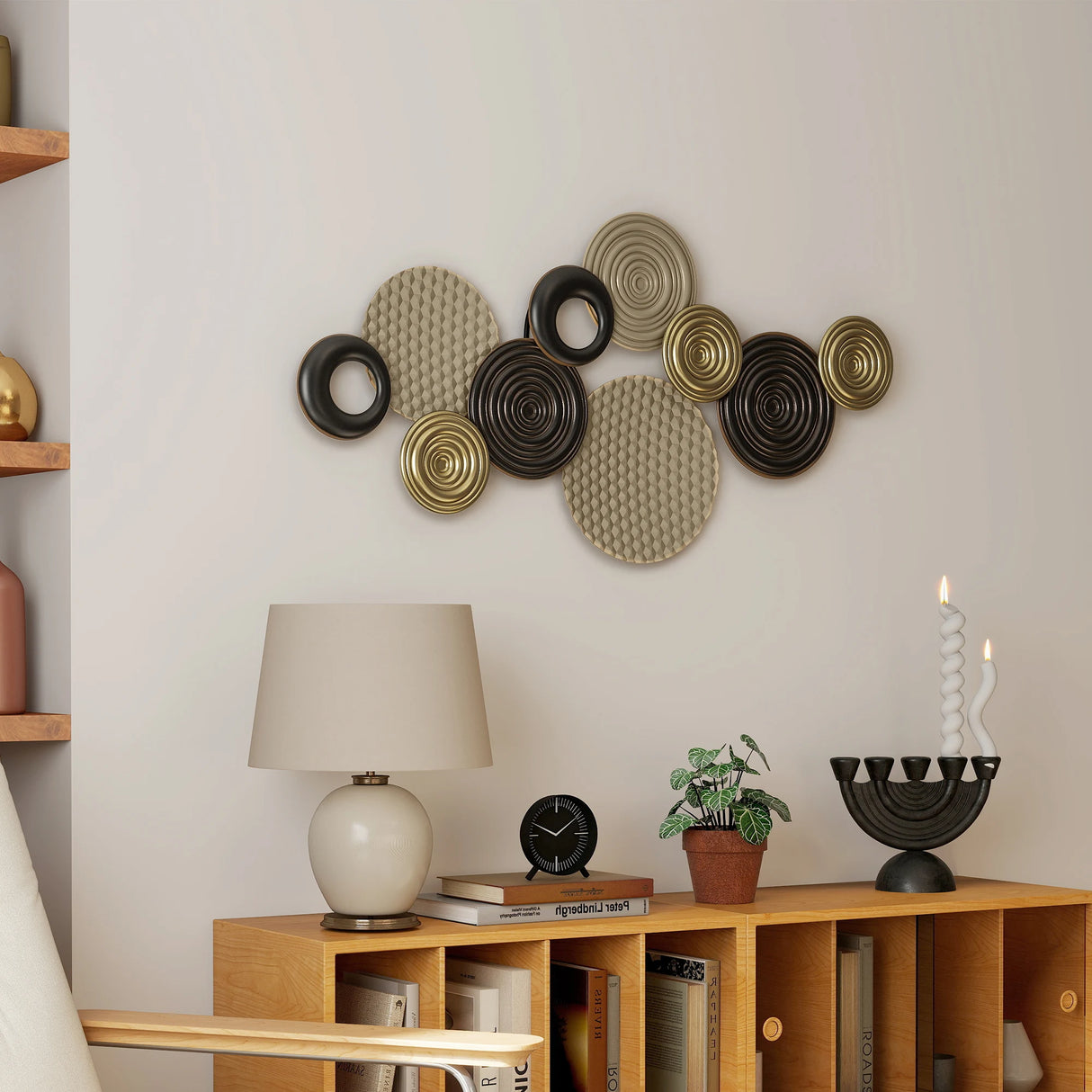 HOMCOM Metal Wall Art, Modern Hanging Wall Decor with Multi-Disc Design for Living Room Bedroom Dining Room