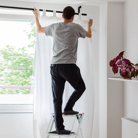 2 StepFolding Ladder with Heavy-duty Metal Frame for Household/Garden