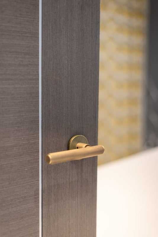 Millhouse Brass Stephenson Knurled Lever Door Handle on 5mm Slimline Round Rose - Yester Bronze - Set