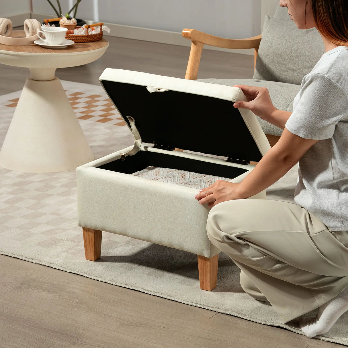 HOMCOM 16L Linen Storage Ottoman Padded Footstool with Rubberwood Legs for Storage Box, Bed End, Shoe Bench, Seating, Beige
