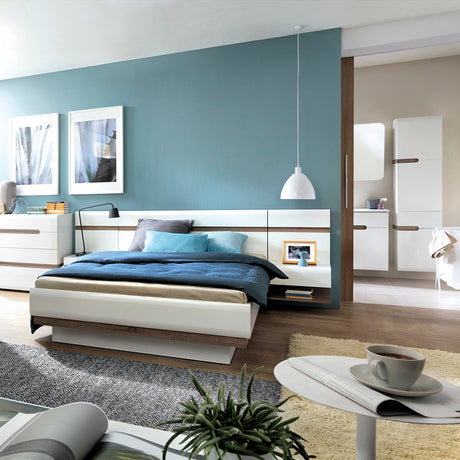 Chelsea Bedroom Kingsize Bed in white with an Oak trim with Lift Up Function