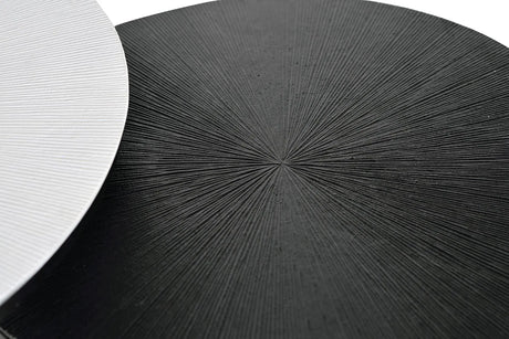 Giner and Colomer - Set Of 2 Metal Coffee Tables With Lacquered Tops