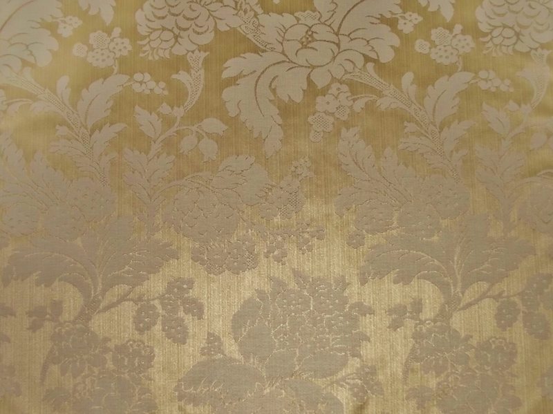 Damask Floral Oyster / SR14260 (Per Metre)