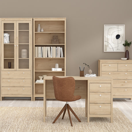 Madrid Desk 3 drawers in Jackson Hickory Oak