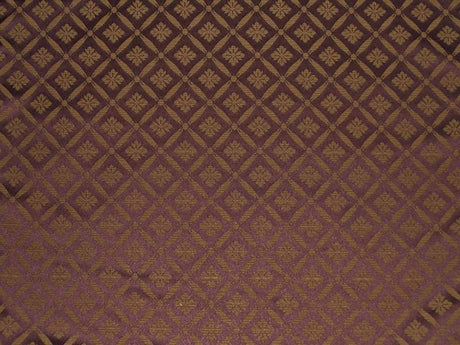 Damask Trellis Damson / SR14286 (Per Metre)