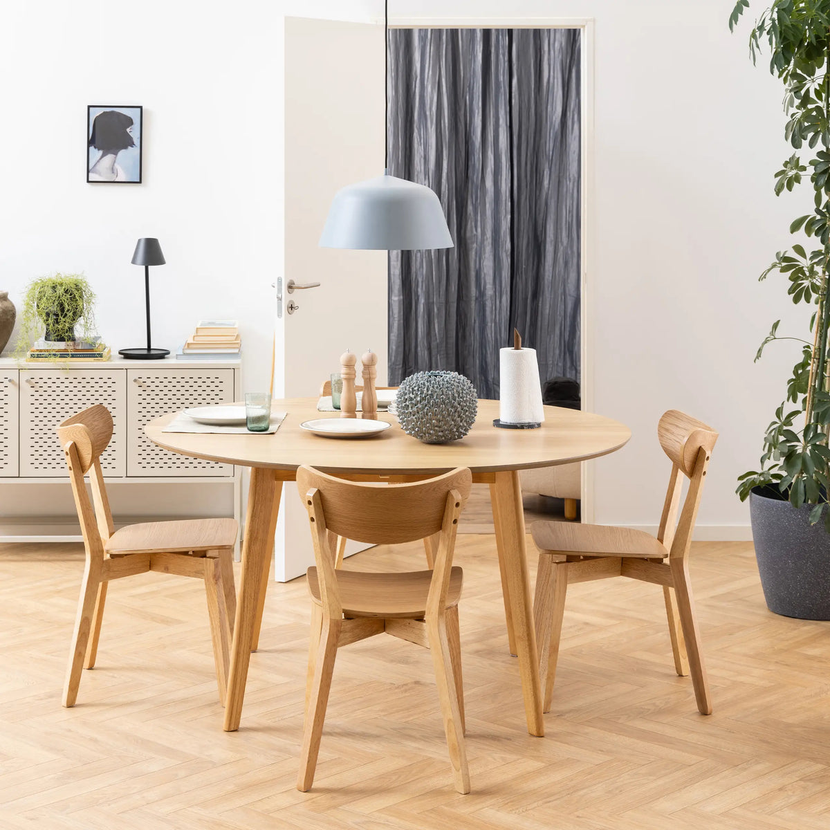 Roxby Round Dining Table in Oak 140x76cm includes 4 Roxby Dining Chairs in Oak