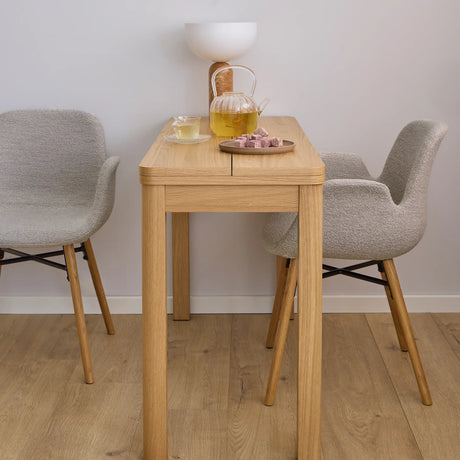 Southampton Extendable Rectangular dining table in Matt Oak 45-90cm