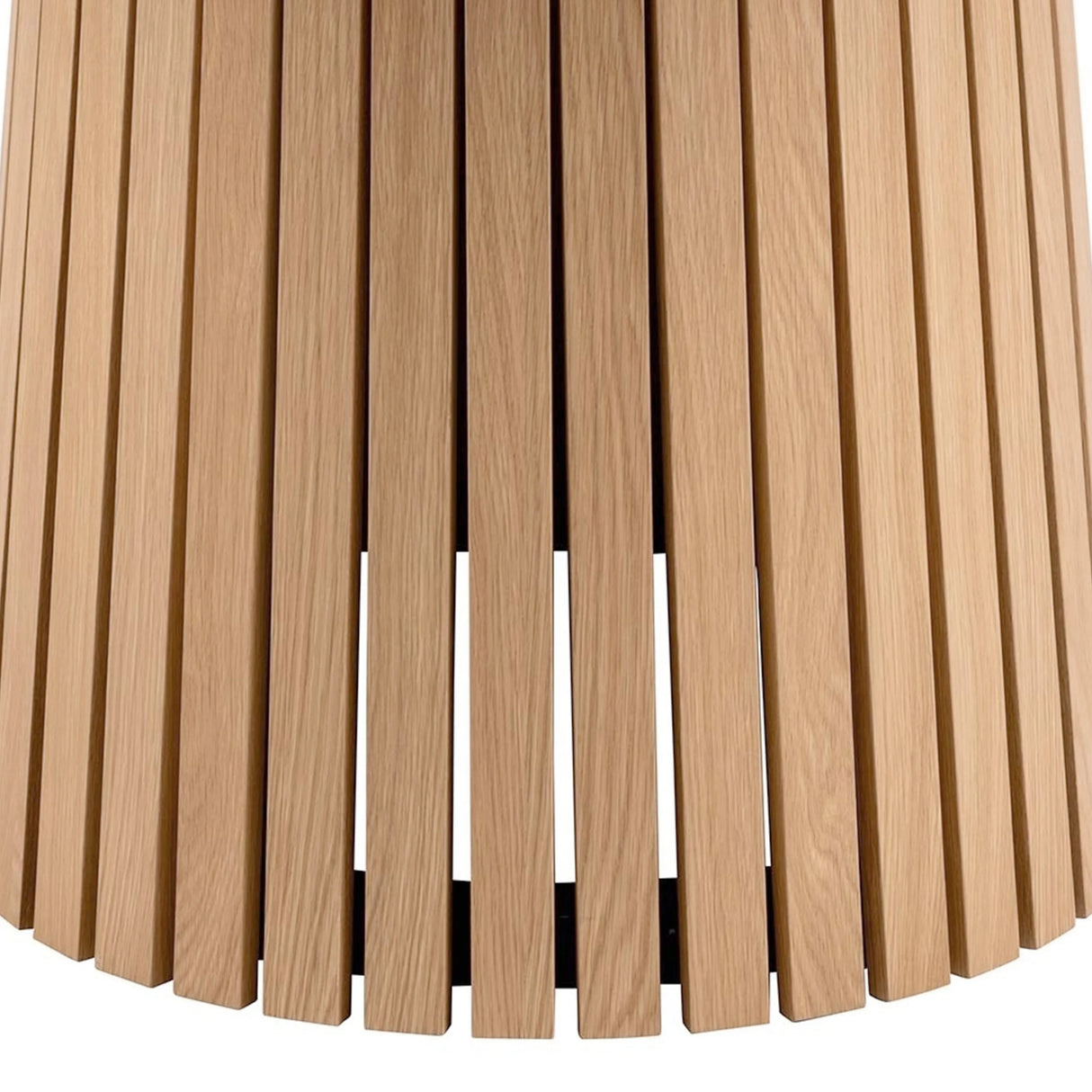 Christo Round Dining Table in Oak