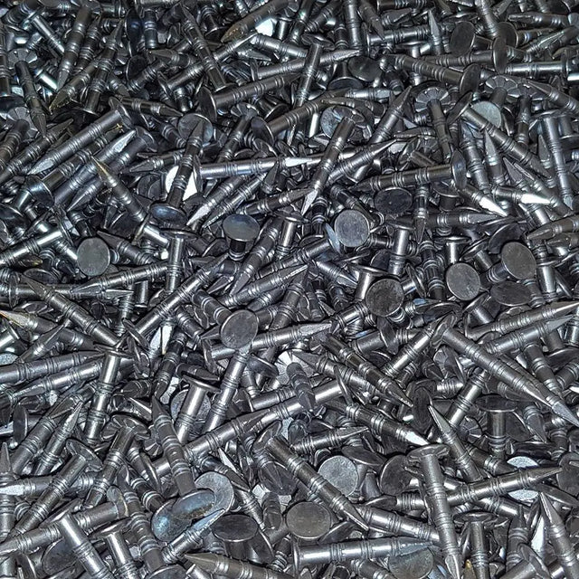 25mm Barbed Clout Nails  100 g