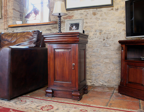 La Roque Lamp Table / Pot Cupboard