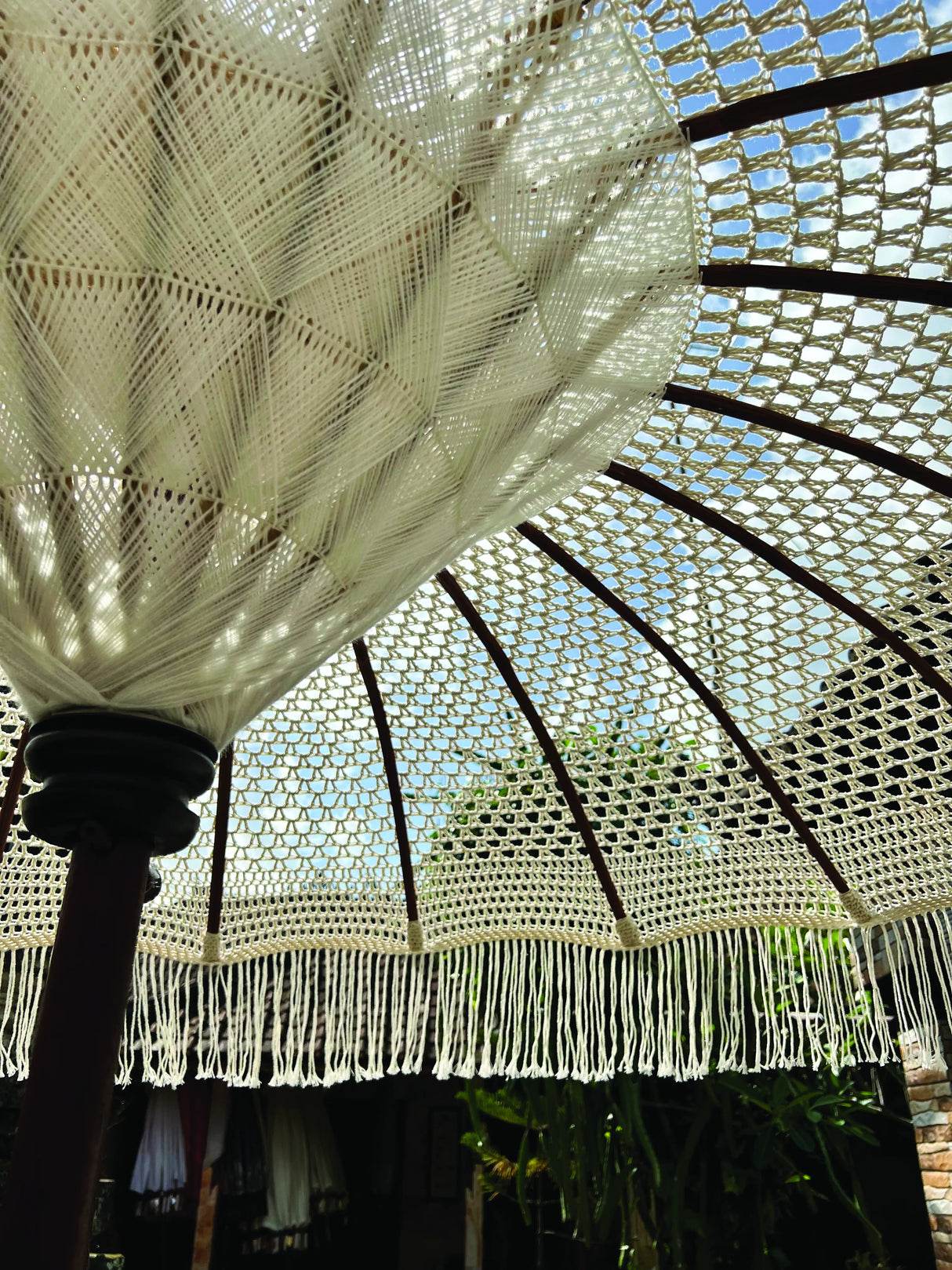 Bali Sun Parasol White Macrame 2m (With Screw Pole Fitting)