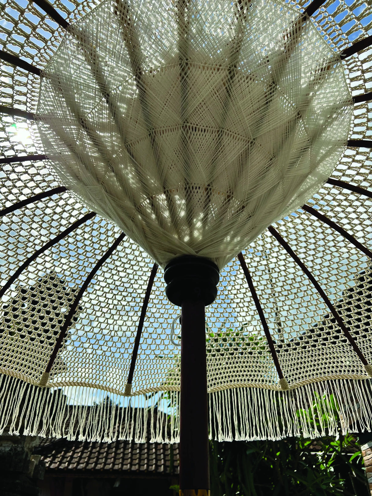 Bali Sun Parasol White Macrame 2m (With Screw Pole Fitting)