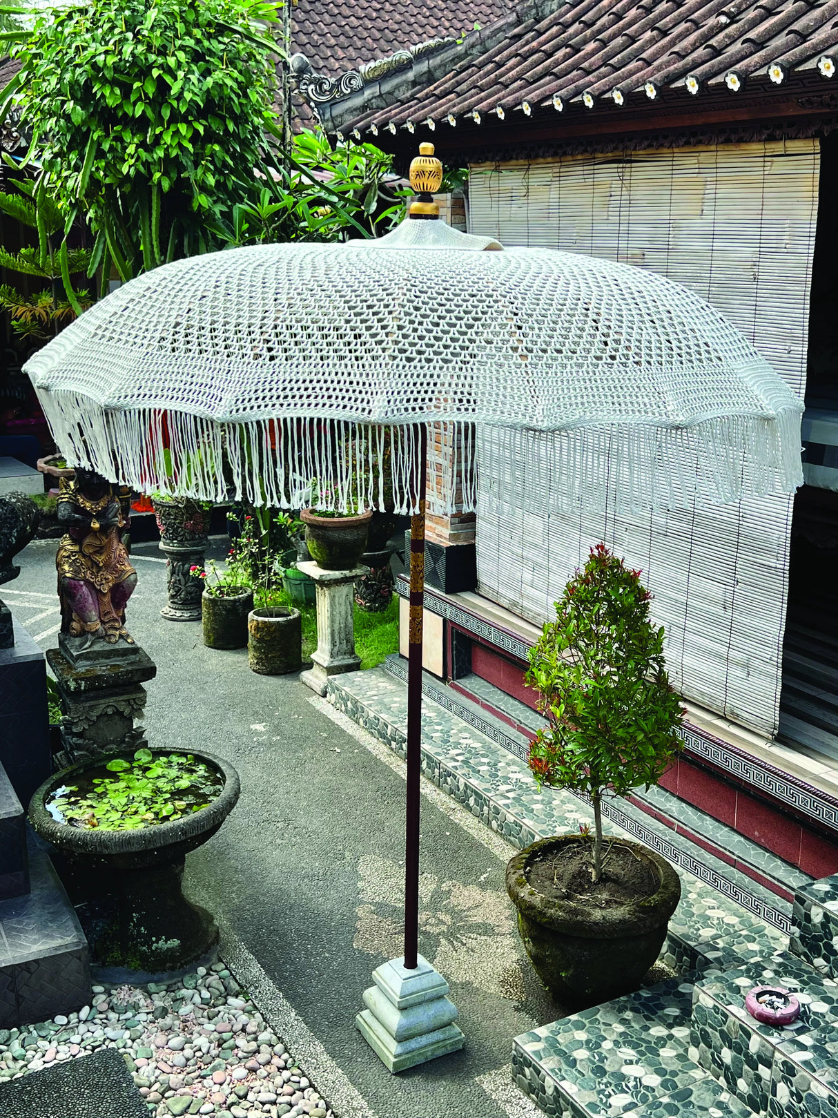 Bali Sun Parasol White Macrame 2m (With Screw Pole Fitting)