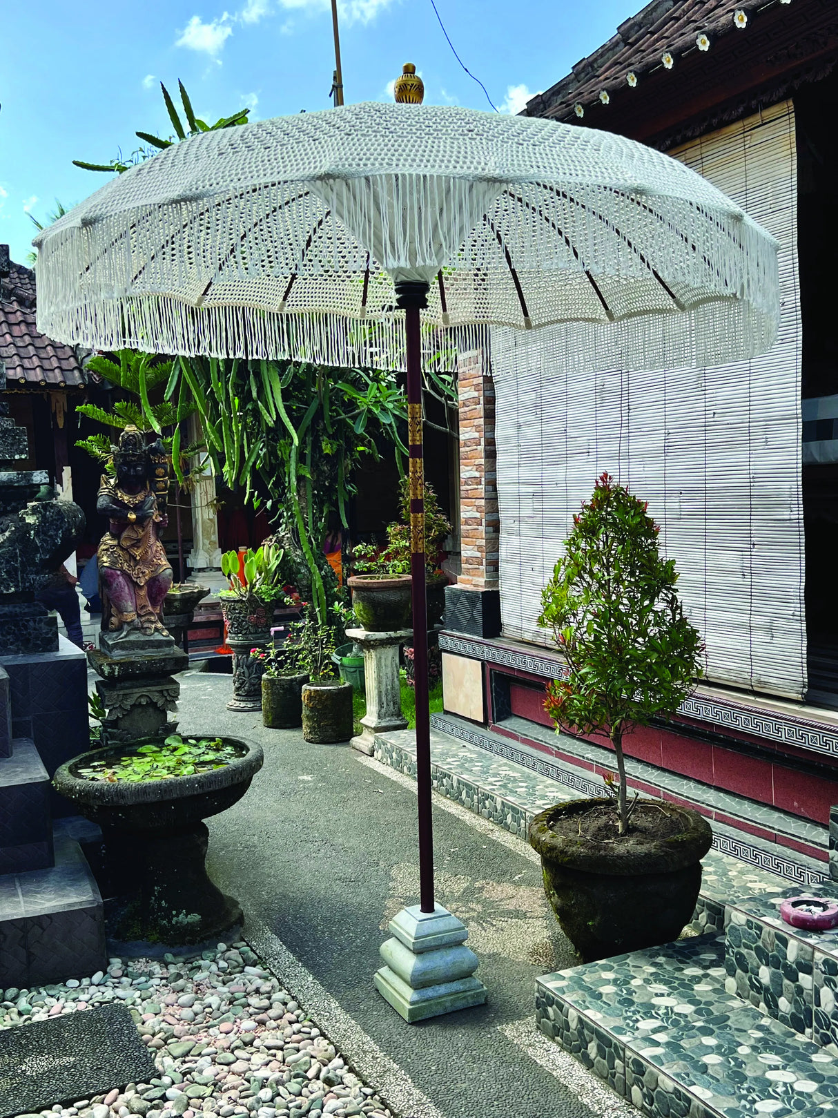 Bali Sun Parasol White Macrame 2m (With Screw Pole Fitting)