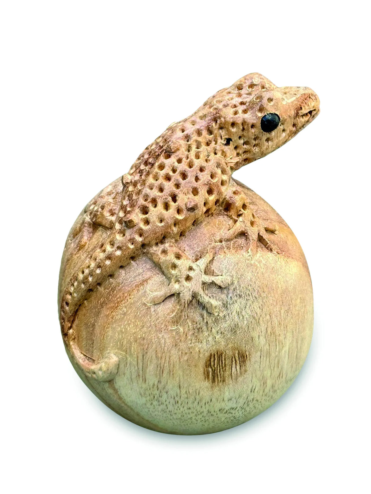 HANDCARVED GECKO ON EGG SMALL 10 CM
