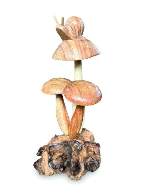 SNAIL ON MUSHROOM 17 CM