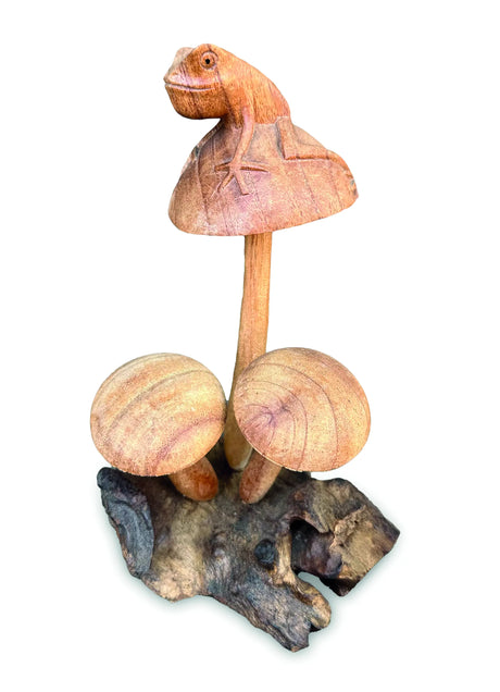 FROG ON MUSHROOM 17 CM