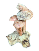 FROG ON MUSHROOM 17 CM