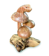 FROG ON MUSHROOM 17 CM