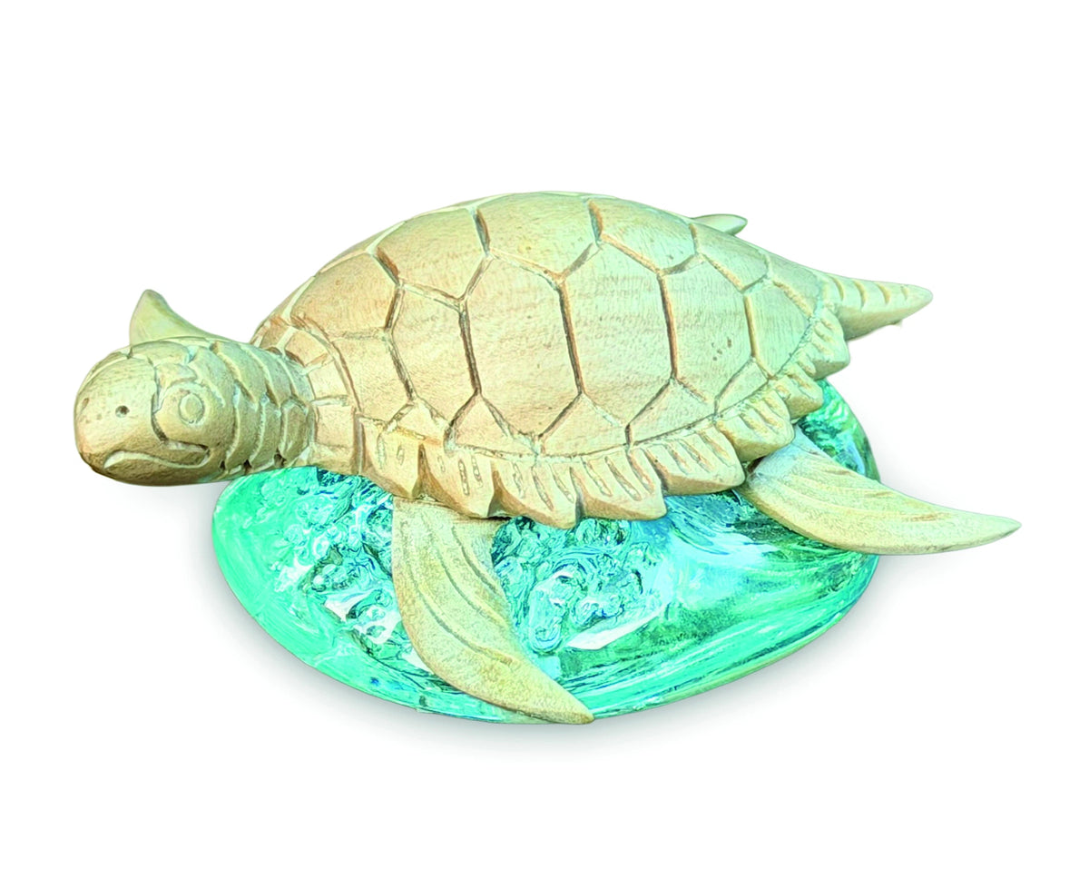 Turtle On Ocean Spray 9cm