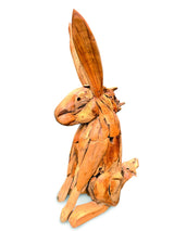 Teak Root Hare H80cm