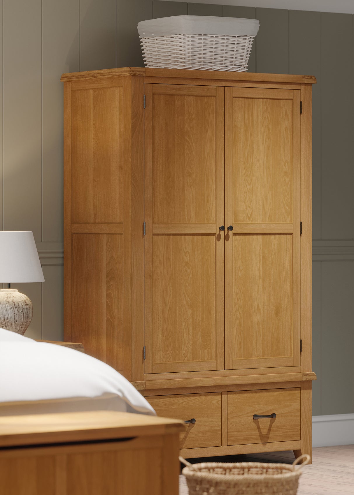 Triple Wardrobe With 3 Drawers