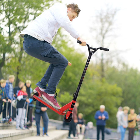 HOMCOM Street Stunt Scooter Intermediate and Beginner Freestyle Tricks Scooters For 14+ Teens Adult w/ Rear φ10cm Wheel & Brake - Red